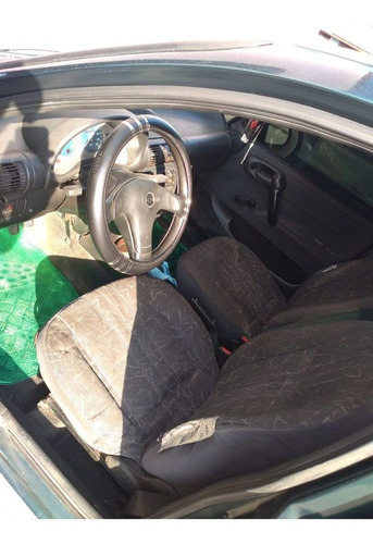Imagem 10 de 13 de Chevrolet Corsa Sedan 1.0 16v 4p