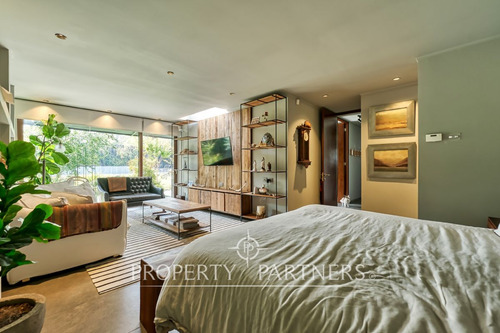Impecable Casa En Condominio En Camino Las Hualtat...