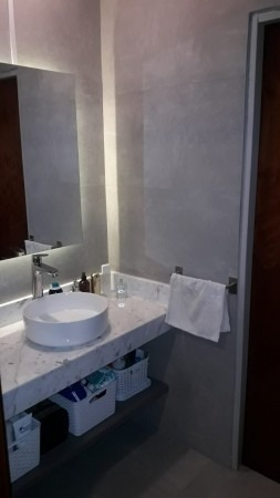 Imagen 5 de 16 de Excelente Chalet En Dos Plantas En Bernal Centro Oportunidad!!!