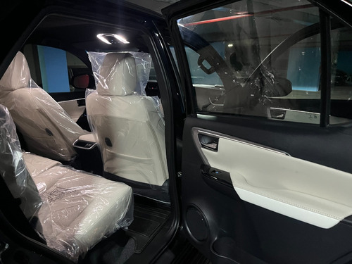 Imagen 14 de 15 de Toyota Sw4 Diamond Ii 2.8 Tdi 6 At 7a 2022