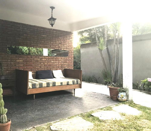 Casa 2 Dormitorios Gran Terreno
