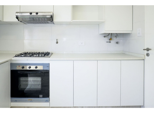 Venta. Departamento 2 Dormitorios. Reciclado A Nuevo.
