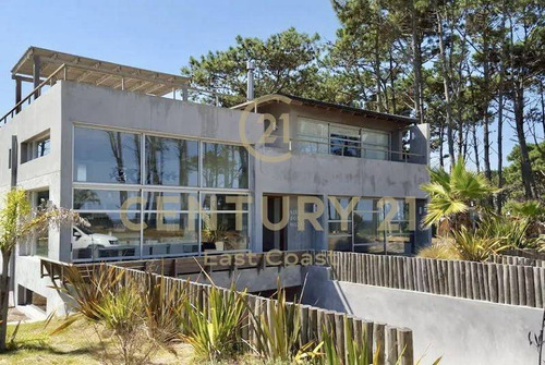 Venta Casa Con Vista Al Mar En José Ignacio Barrio Privado