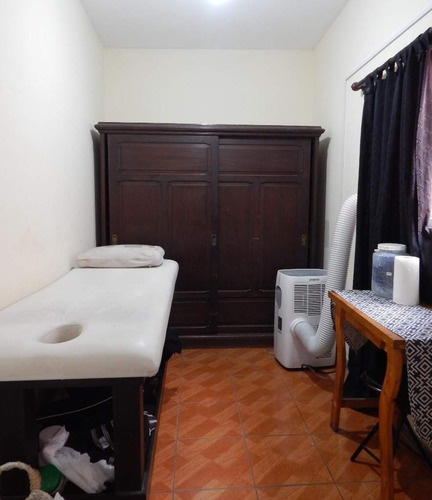 Ph De 3 Ambientes En Muy Lindo Barrio