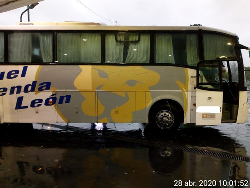 Imagen 3 de 6 de Bus Mercedes Benz O500m
