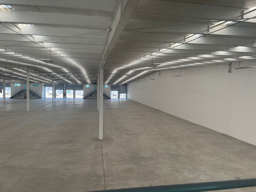 Se Renta Bodega Cross Dock En Carretera Silao Irapuato