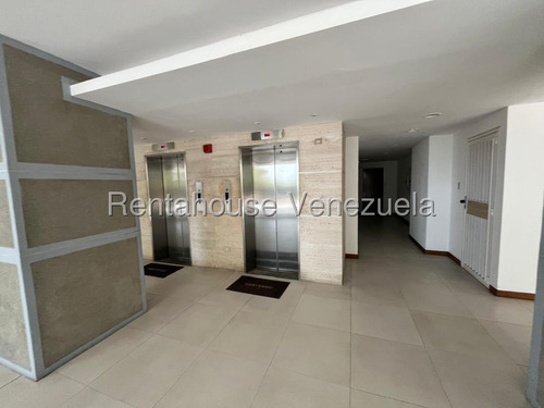 Apartamento En Venta Prados Del Este 25-21644. Jt
