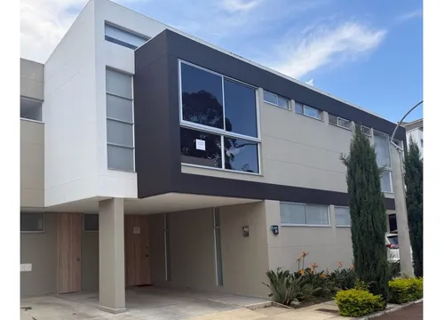 Casa En Arriendo En Llanogrande