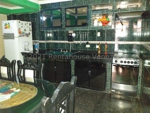 Imagen 4 de 8 de Cómoda Casa En Venta En Urbanismo De Las Calderas # 22-3588 04146954944
