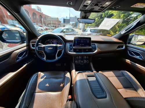 Chevrolet Suburban 6.2 V8 High Country At