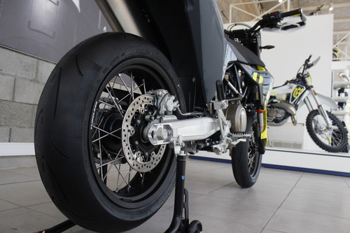 701 Supermoto Husqvarna Potencia Oferta Contado Financia H