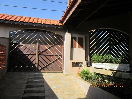 Imagem 14 de 15 de Casa Com 250m² De Terreno.com Edícula No Retiro. - 250238c