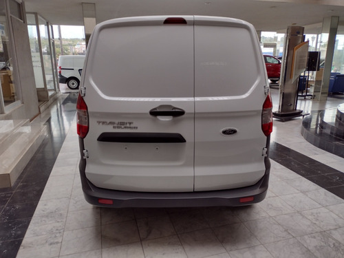 Imagen 5 de 14 de Ford Transit Courier 2021