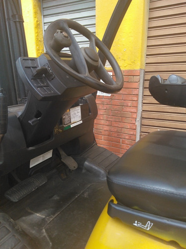 Imagem 2 de 9 de Empilhadeira Yale Glp 120vx *6 T.* 2013* T2e*otima*repasse