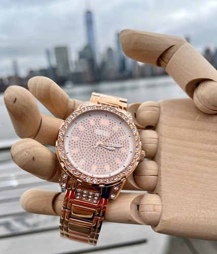 Guess Reloj Estilo Rose Gold Tone Analog Mod U1337l5