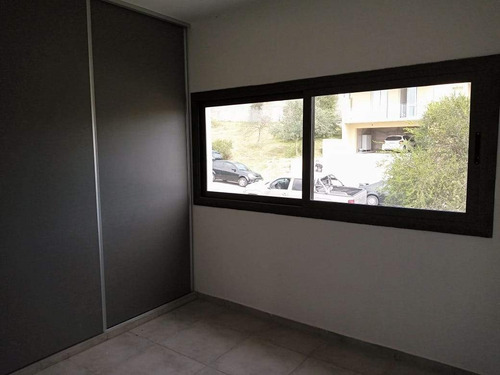 Casa En Venta De 3 Dormitorios En Las Cañitas Barrio Privado