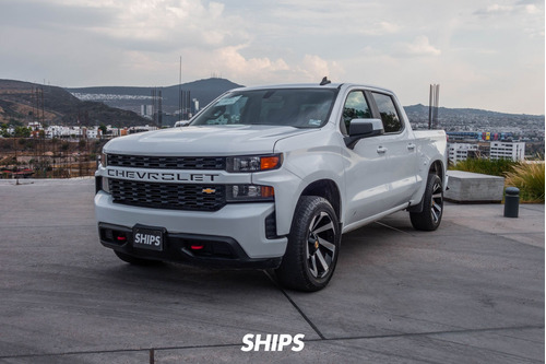 Chevrolet Silverado 4.3 V6 2500 Wt Doble Cabina 4x4 At
