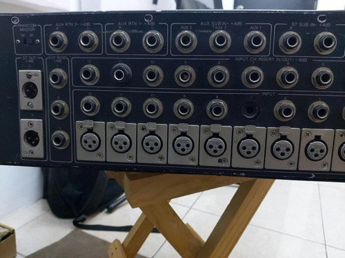 Mezcladora Yamaha Mc1202