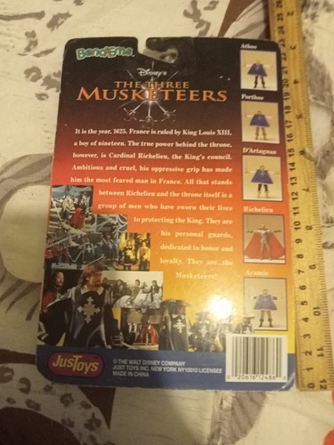 Figura De Acción Aramis De Los 3 Mosqueteros Disney Bendable (Usado)
