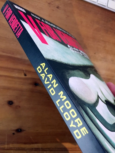 Comic - V For Vendetta Tpb 1990 Alan Moore David Lloyd (Usado)