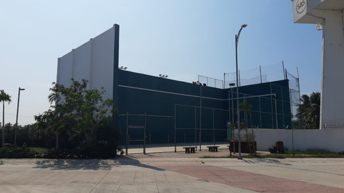 Casa En Venta En Veracruz Con Hab En Pb. Fracc. Las Palmas.