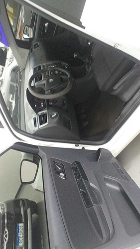 Volkswagen Fox 1.6 Msi Connect (flex)