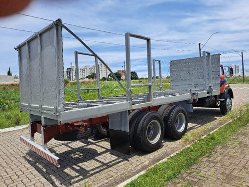 L-2213 3-eixos 6x4 Tora Florestal