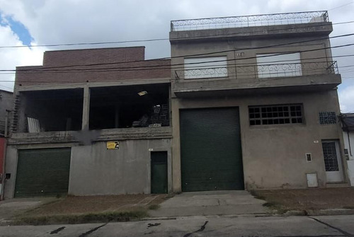 Venta Casa Planta Alta 4 Ambientes- Sarandi