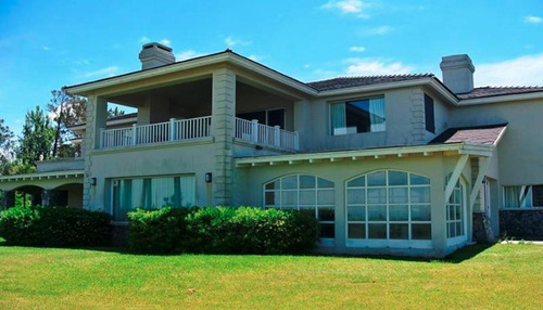 Casa De 8 Dormitorios - Playa Mansa - Punta Del Este