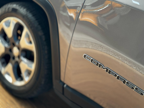 Jeep Compass 2.0 16V FLEX LONGITUDE AUTOMÁTICO