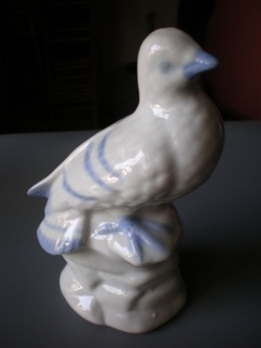 Hermoso Pajaro De Porcelana