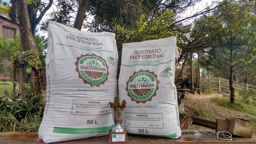 Imagen 2 de 3 de Sustrato Profesional Tierra Abonada 20lts - Uruweed Growshop