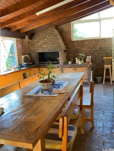 Imagen 10 de 10 de Excelente Casa A La Venta, Con Financiacion, En Los Polvorines Ubicada En La Calle Renacimiento 4127