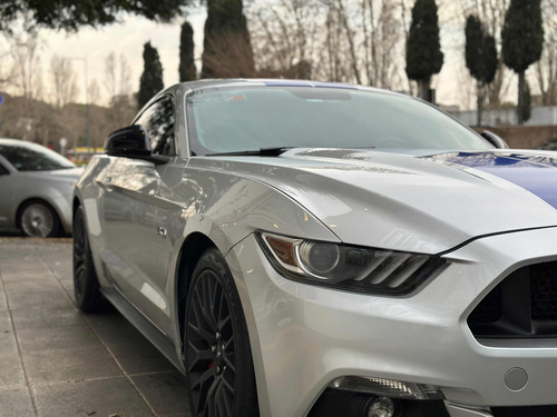 Ford Mustang 5.0 Gt 421cv
