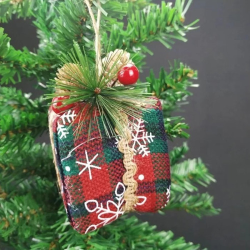 Kit 4 Enfeites P/ Árvore De Natal Caixa De Presente Xadrez | Parcelamento sem juros Kit 4 Enfeites P/ Árvore De Natal Caixa De Presente Xadrez | Parcelamento sem juros