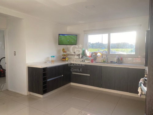 Venta De Casa/frente Al Lago.