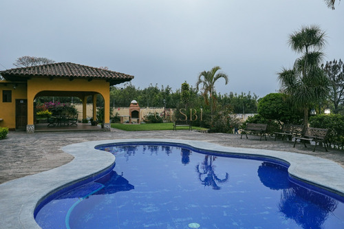 Imagen 15 de 18 de Casa En Venta De 2 Niveles En Ciudad Vieja Sobre La Rn-14