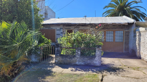 Vendo Lote 10 Por 30 Con Casa A Reciclar