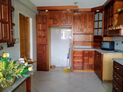 Imagen 4 de 15 de Casa Urb. Sant'omero, Tipo Town House Los Teques