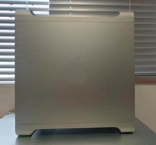 Mac Pro A1289 Intel Xeon 8 Core 12ram,1tb (Usado)