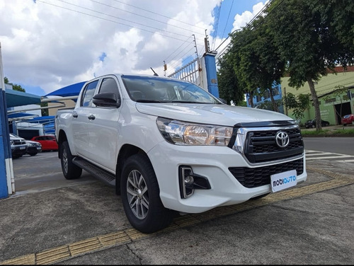 Toyota Hilux 2.8 STD 4X4 CD 16V DIESEL 4P MANUAL