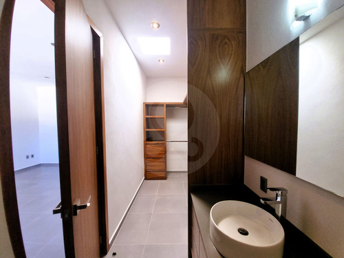 Casa En Venta En Bosque Real De Santa Anita, Tlajomulco Listo Para Estrenar
