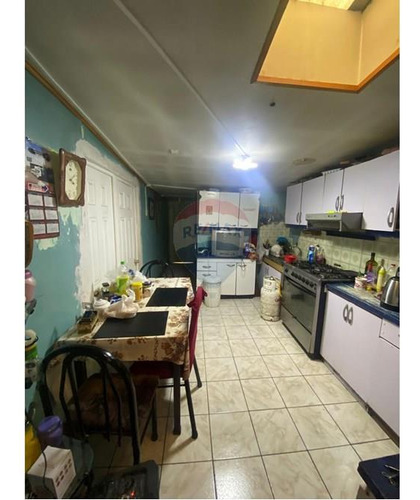 Venta En Lo Espejo: 3d+1b + Estc