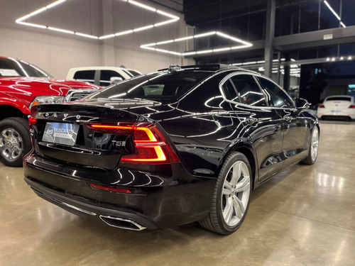 Volvo S60 T-5 INSCRIPTION 2.0 254cv 4p