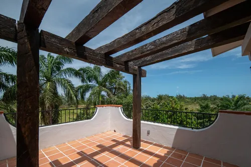Casa En Venta Y Renta En Pok Ta Pok, Zona Hotelera, Cancún