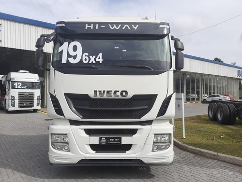 Imagem 2 de 12 de Iveco Hi Way 480 6x4 2019 Teto Baixo Hiway