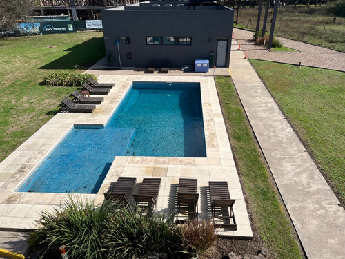 Exclusivo Departamento En Venta De 1 Dormitorio Carpinchos De Otamendi