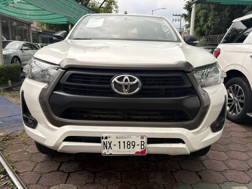 Toyota Hilux 2.7 Cabina Doble Sr Mt