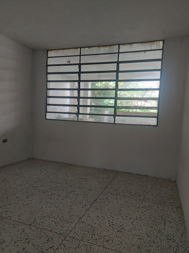Casa De 3 Hab 2 Baños 4 Puestos Y Anexo Independiente