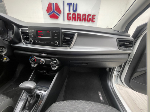Kia Rio 1.6 L Sedan At